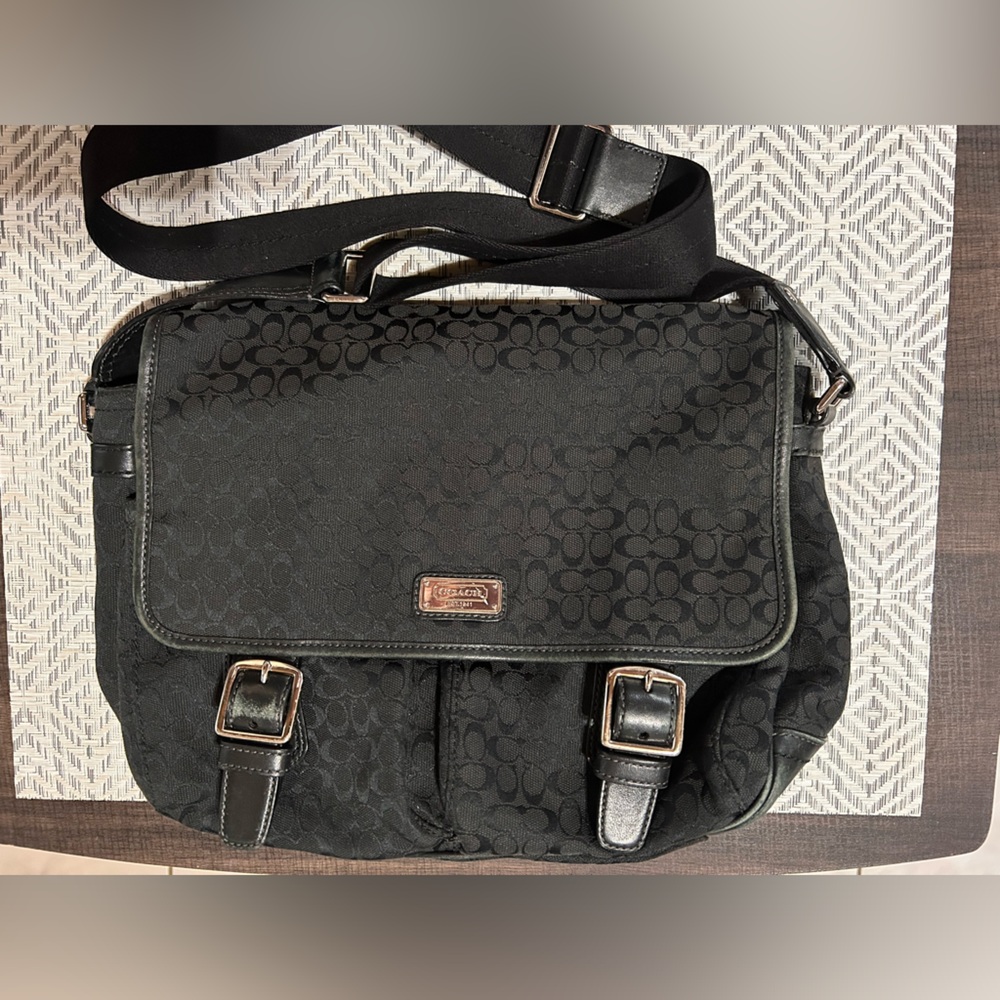 Coach messengers bag